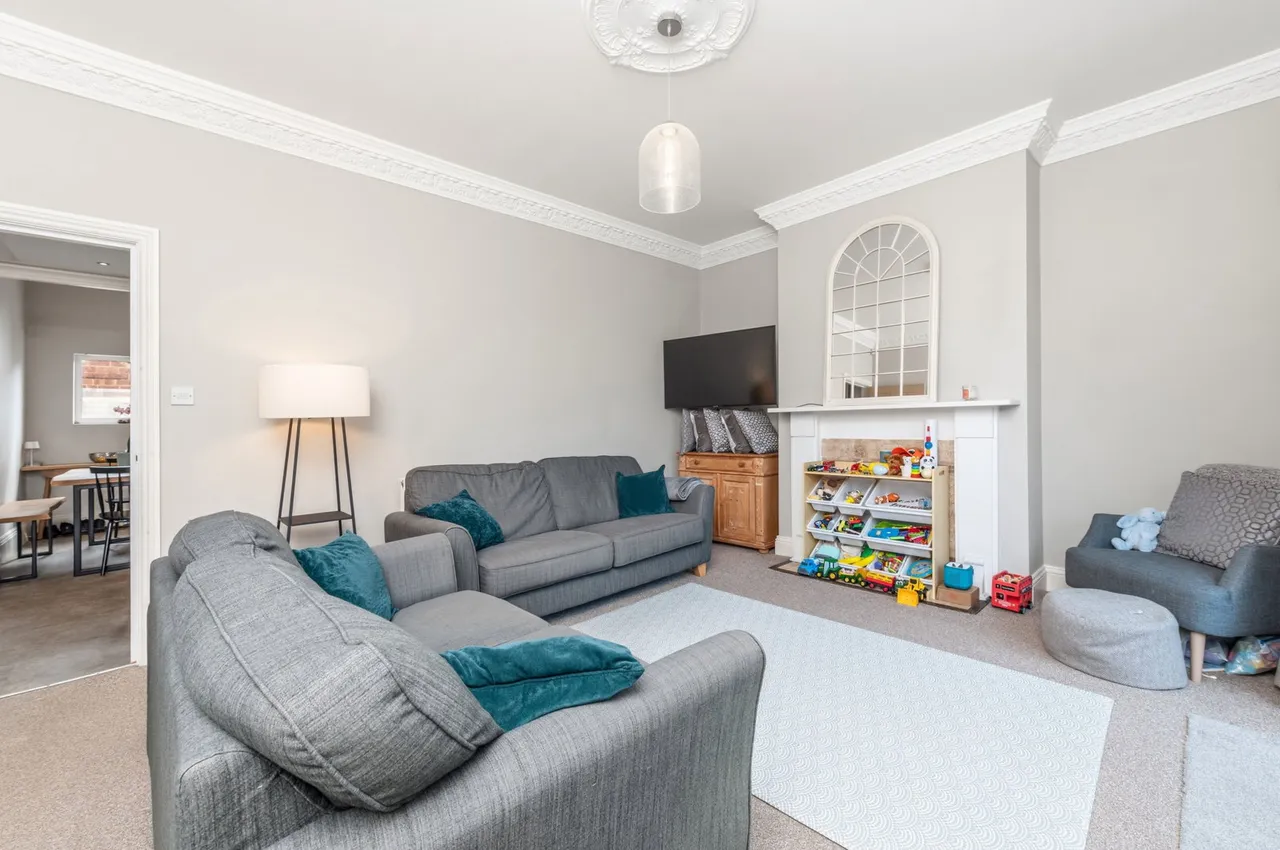 Manston Terrace, Leeds, LS15, photo 2