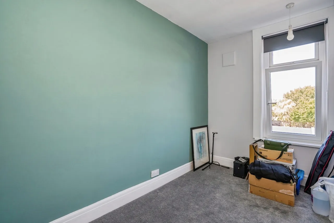 Langstone Road, Portsmouth, PO3, photo 23