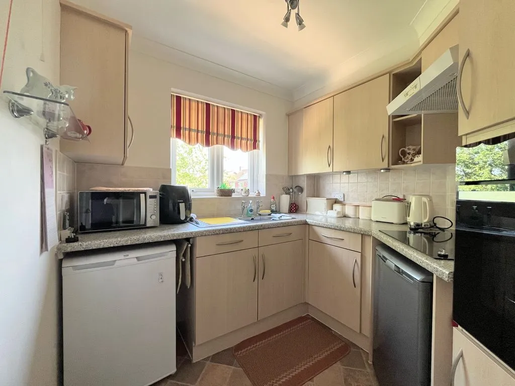Chester Road, Streetly, B74, photo 8