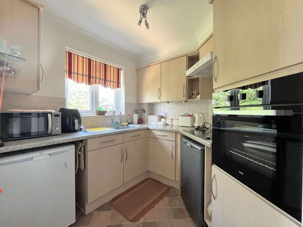 Chester Road, Streetly, B74, photo 7