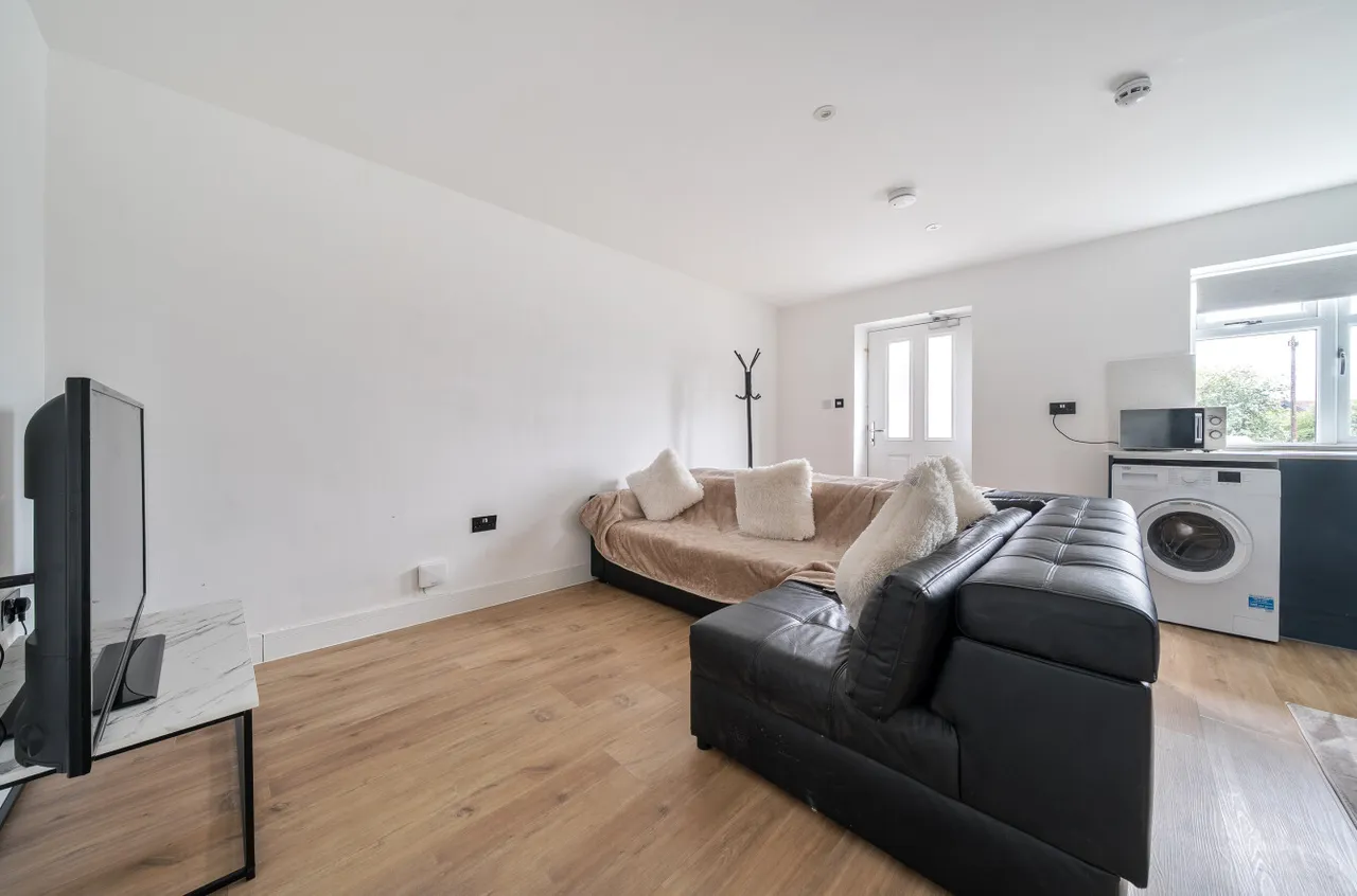 Highlands Road, Fareham, PO15, photo 4