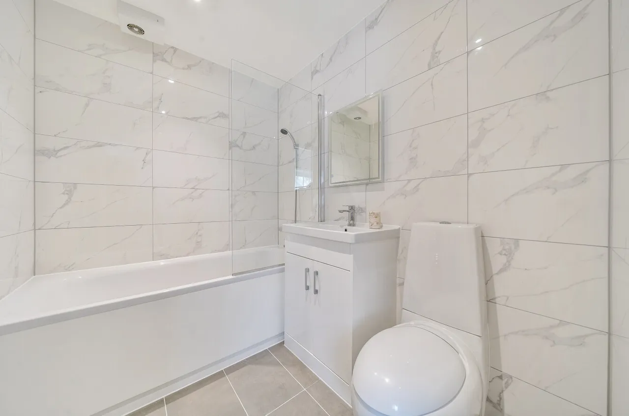 Highlands Road, Fareham, PO15, photo 9