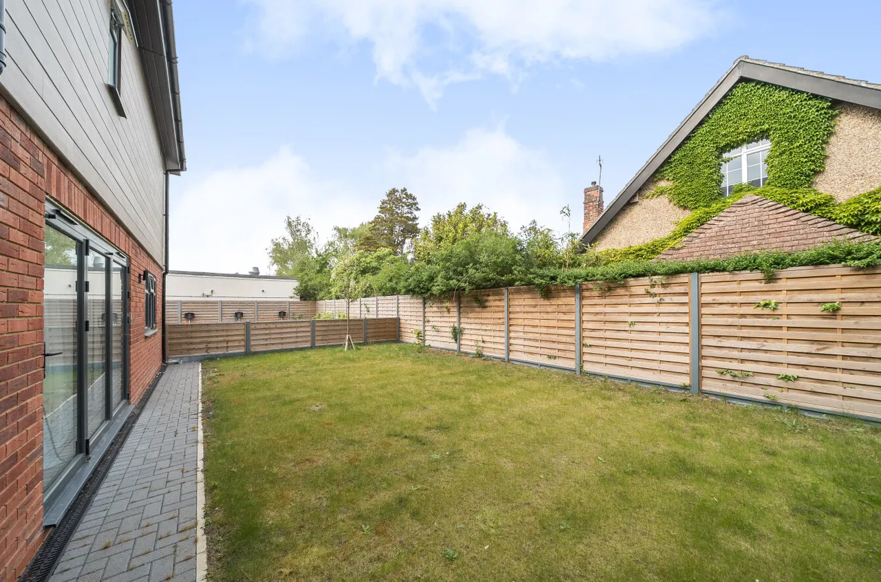 Highlands Road, Fareham, PO15, photo 10