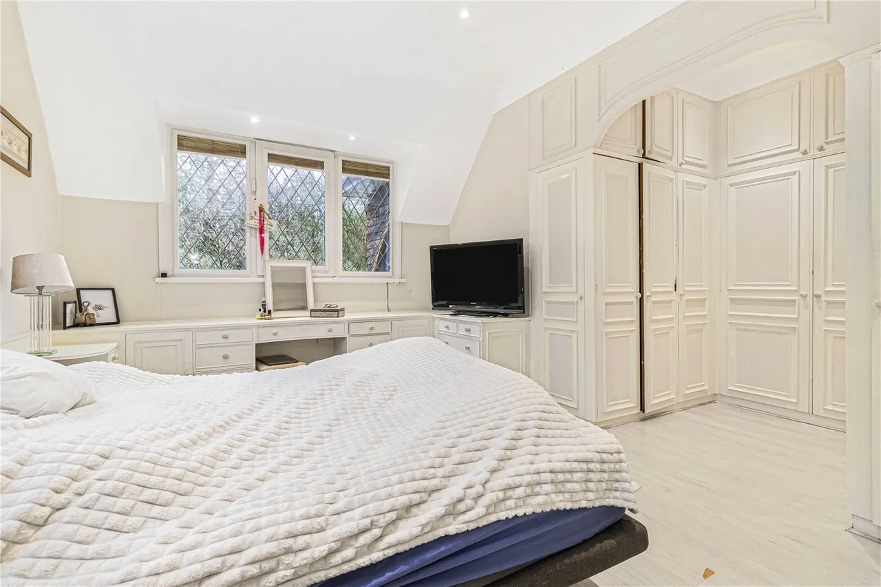 Fairgreen, Hadley Wood, EN4 0QS, photo 15