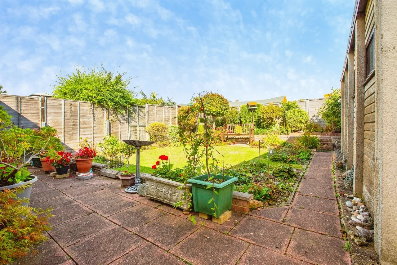 Langham Road, Wellingborough, NN9, photo 11
