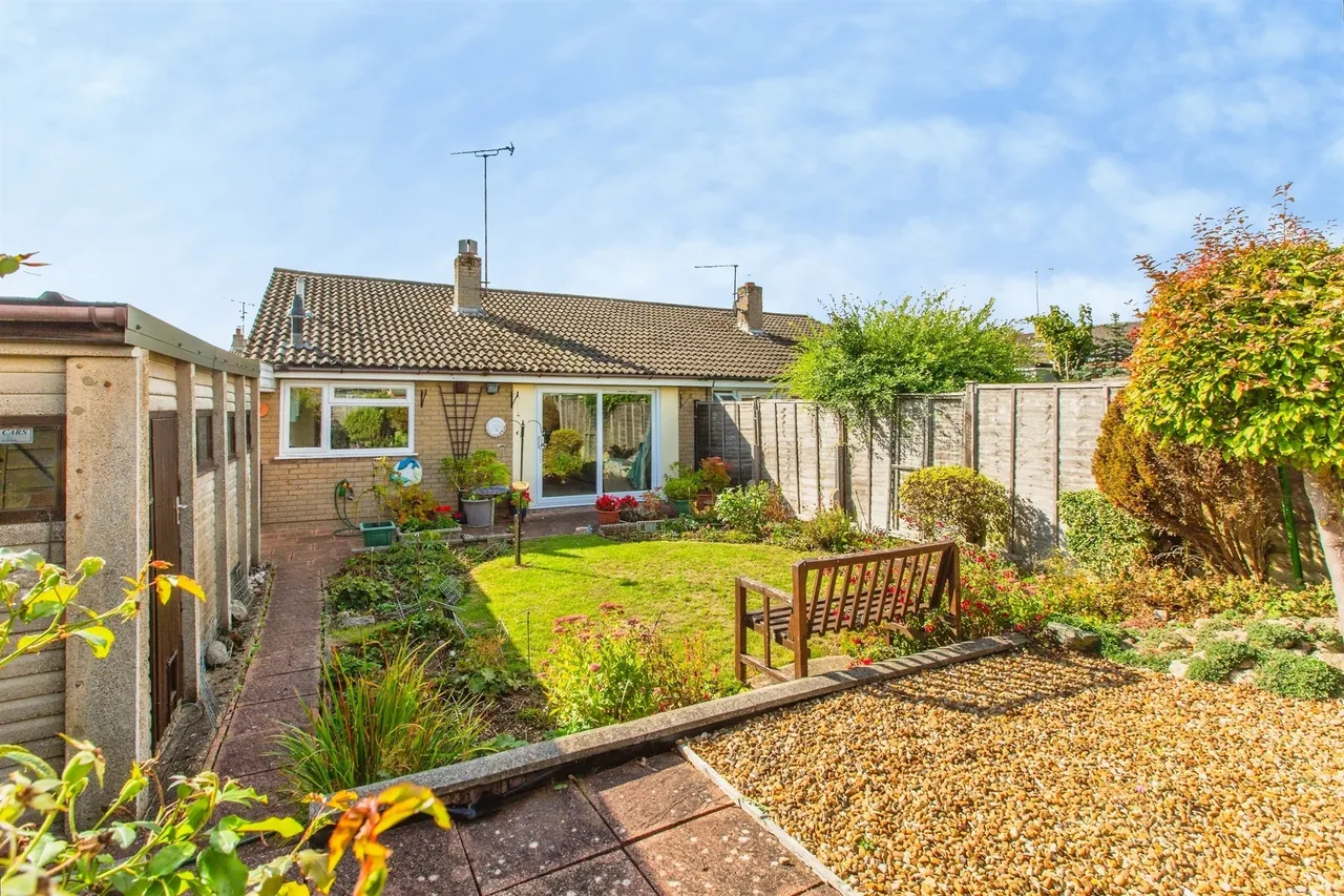 Langham Road, Wellingborough, NN9, photo 4