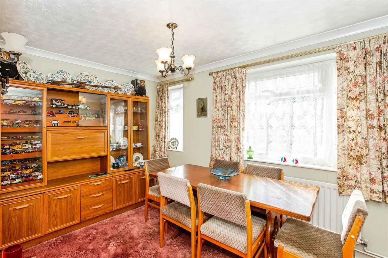 Langham Road, Wellingborough, NN9, photo 7