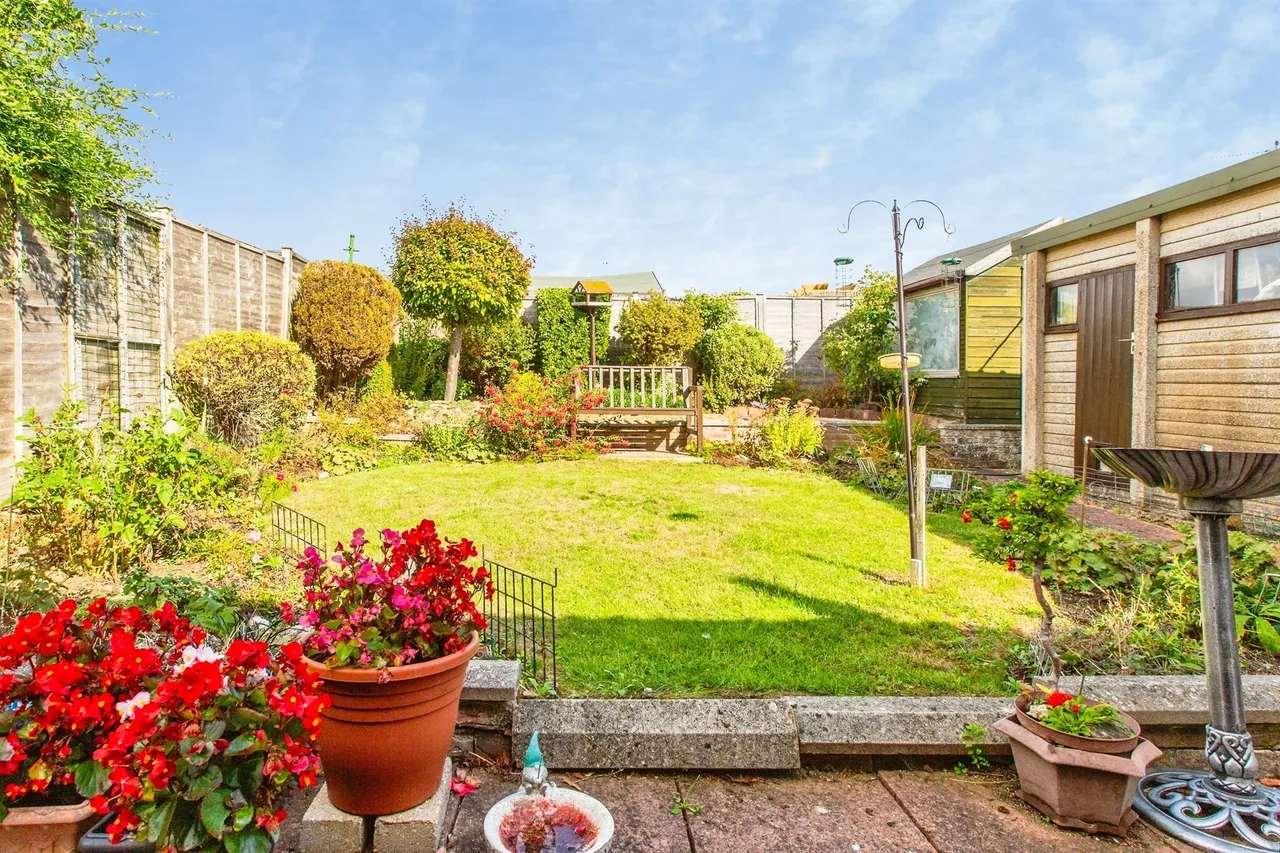 Langham Road, Wellingborough, NN9, photo 10