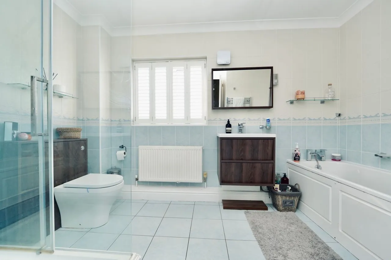 Station Road, Warboys, PE28, photo 14