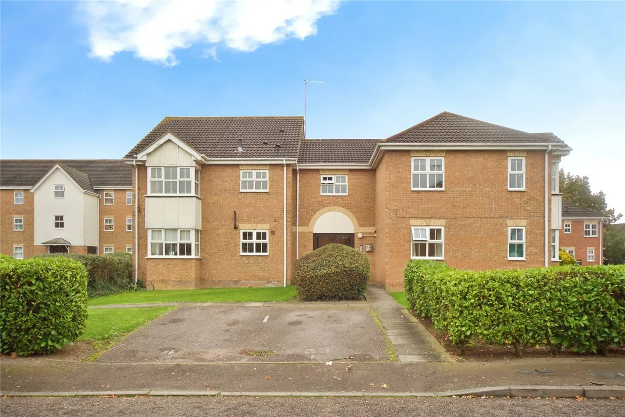 1 bed flat for sale — Osprey Road, Waltham Abbey, Essex, EN9