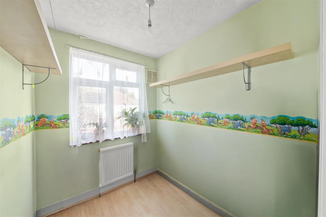 Nield Road, Hayes, photo 9