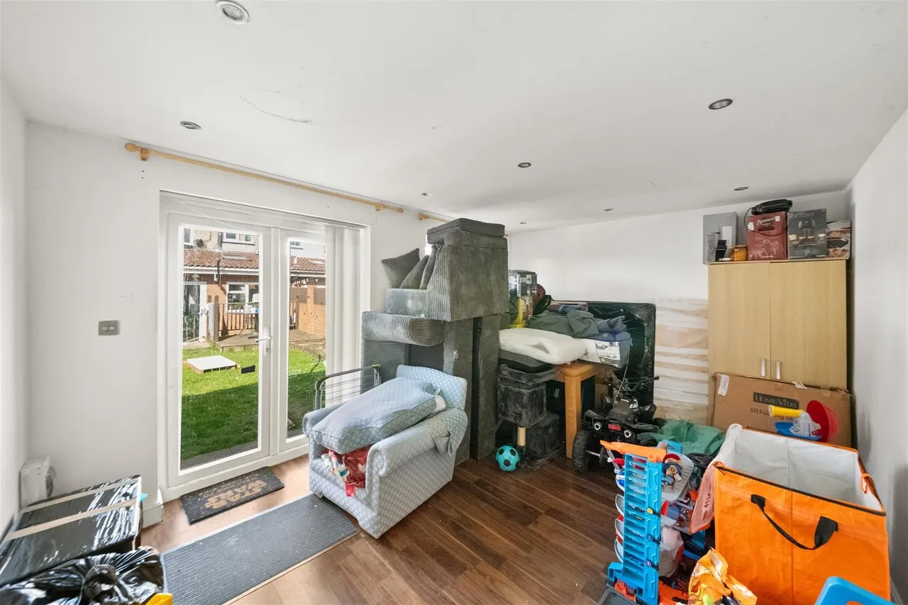 Nield Road, Hayes, photo 17