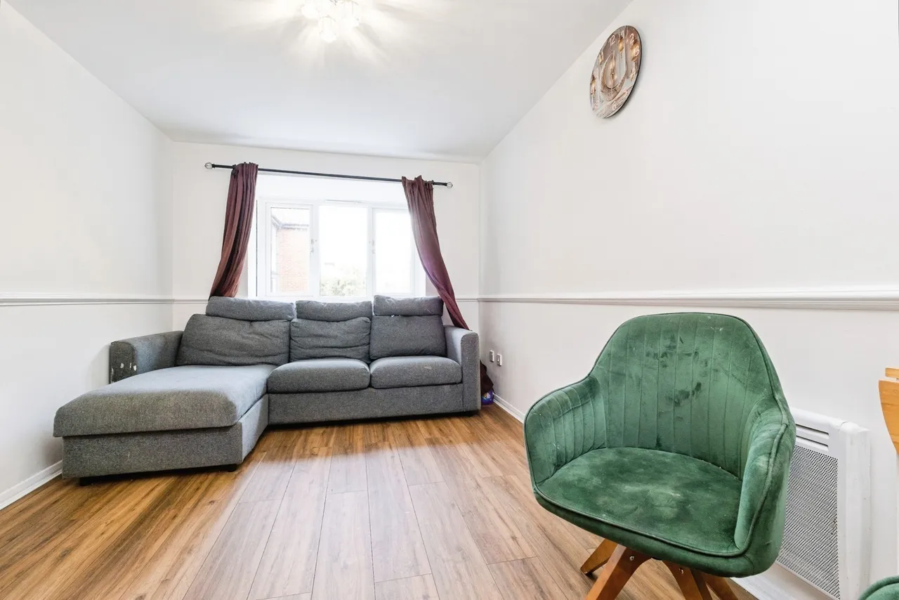 Linnet Way, Purfleet-on-Thames, RM19, photo 5