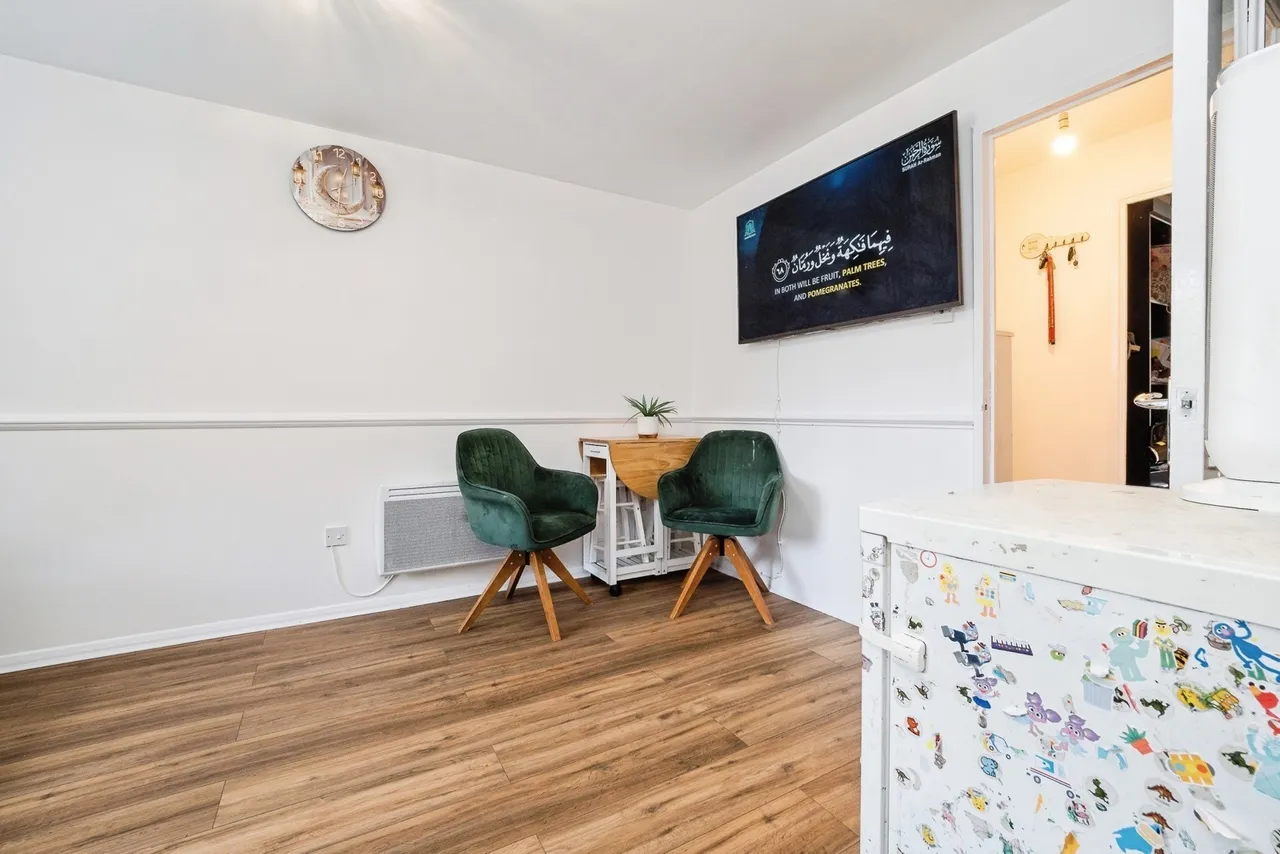 Linnet Way, Purfleet-on-Thames, RM19, photo 4