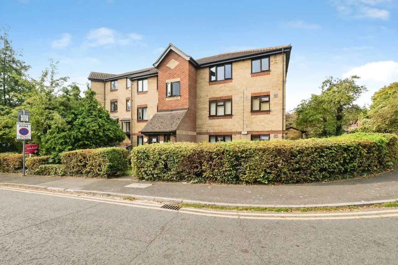 1 bed flat for sale, Linnet Way, Purfleet-on-Thames, RM19