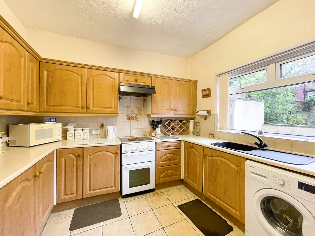 Manor Road, Woodley, SK6, photo 6