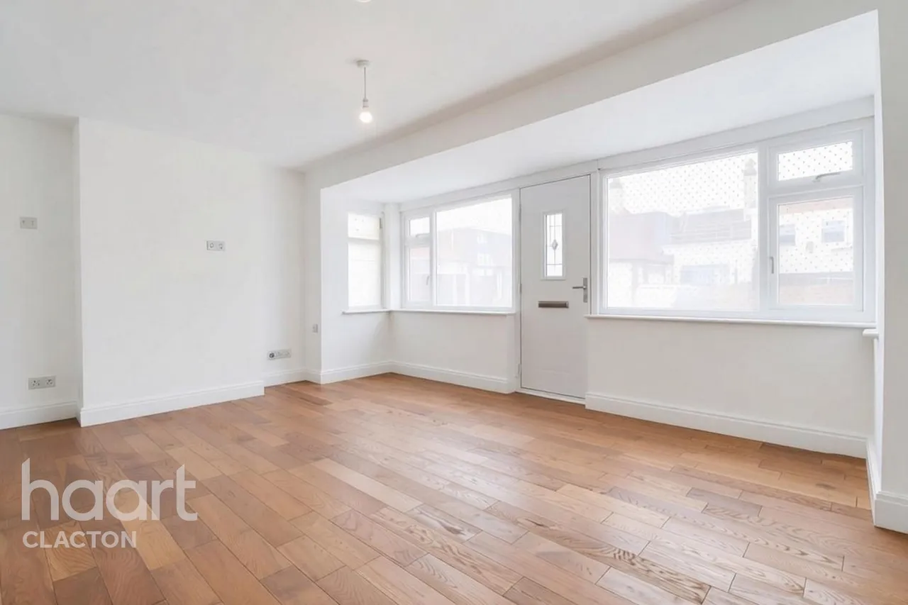 Sea Glebe Way, Clacton-On-Sea, CO15, photo 2