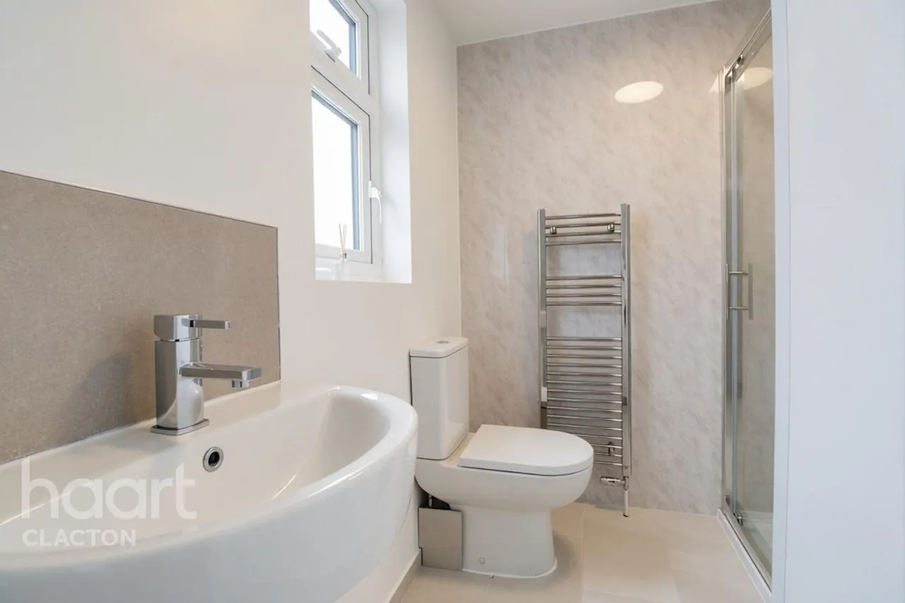 Sea Glebe Way, Clacton-On-Sea, CO15, photo 12
