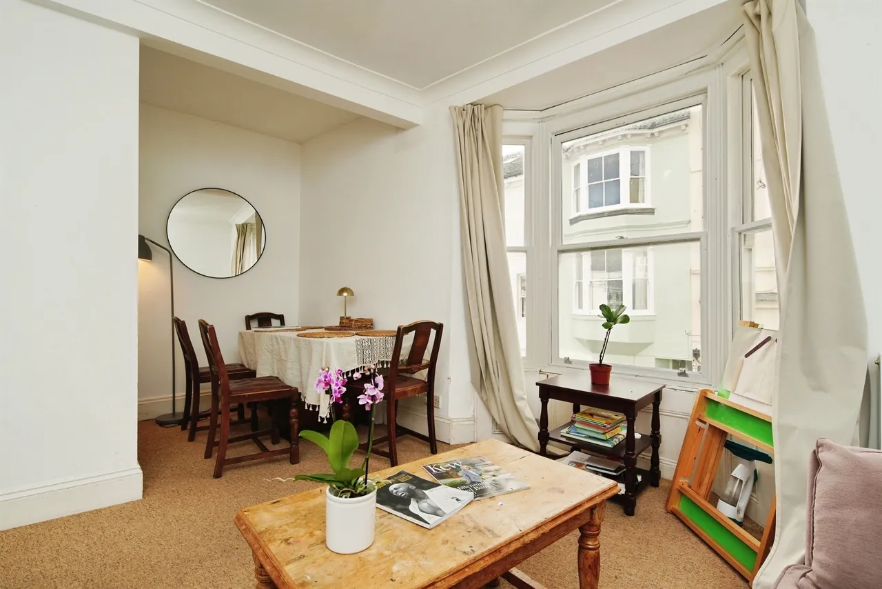 Guildford Road, Brighton, photo 3