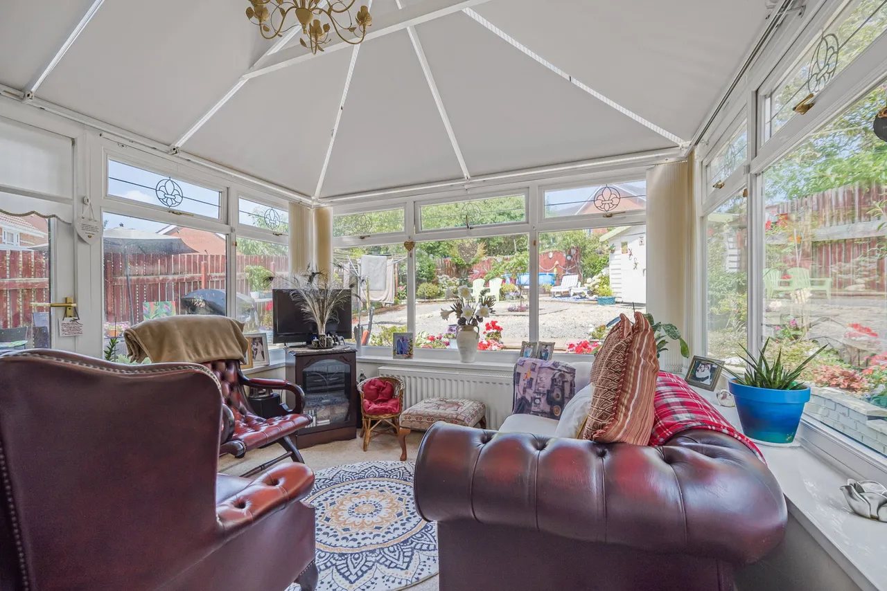 Maes Ty Gwyn, Llangennech, Llanelli, SA14 8XY, photo 11