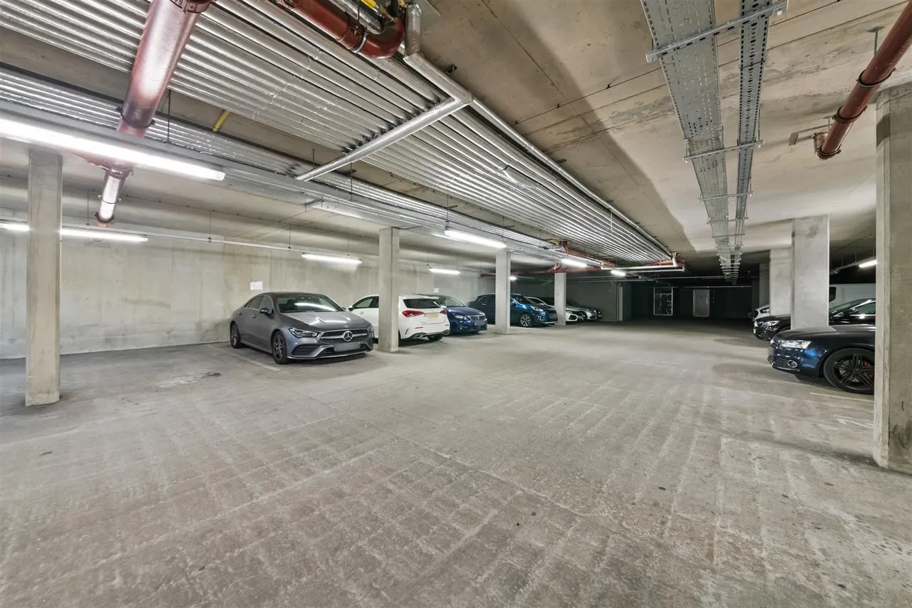 Garden Court, West Drayton, photo 6