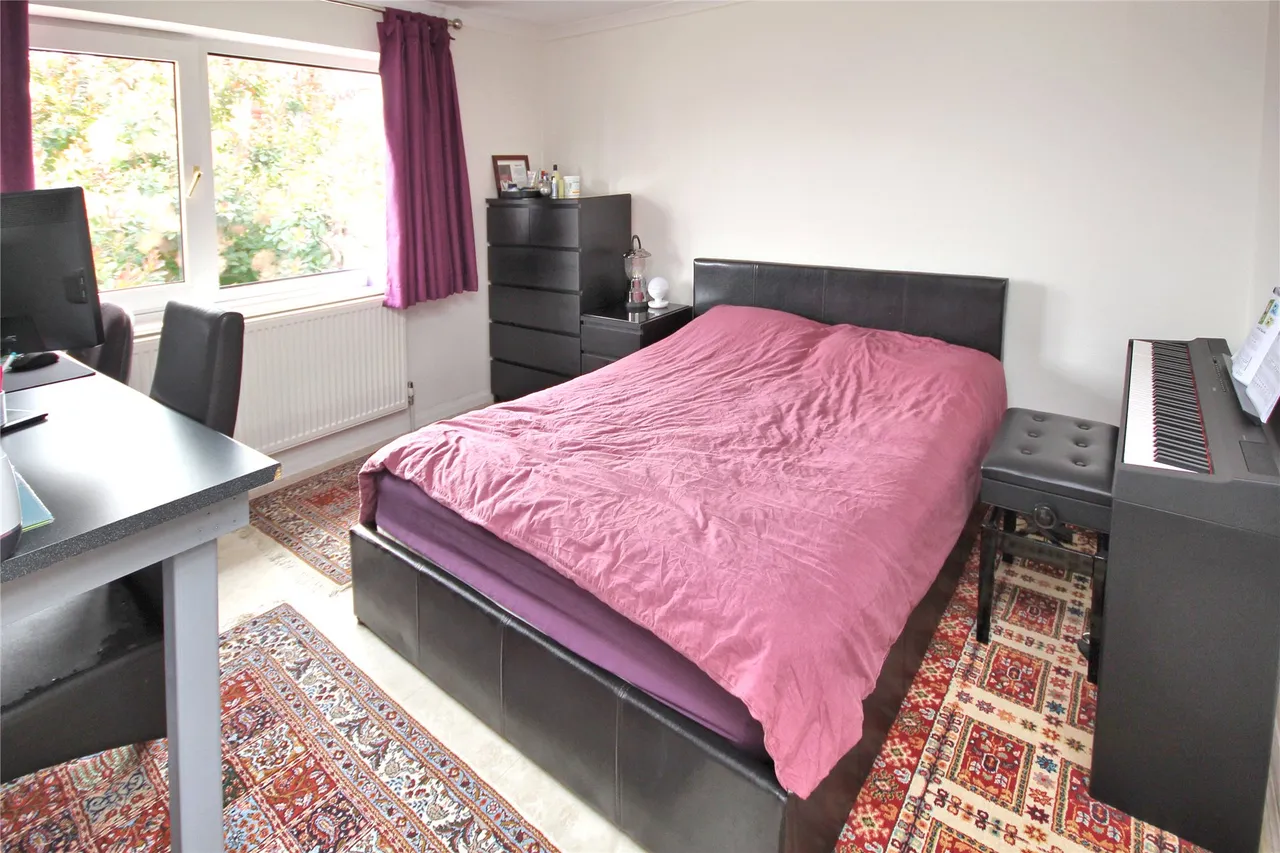Honeypots Road, Mayford, GU22, photo 9