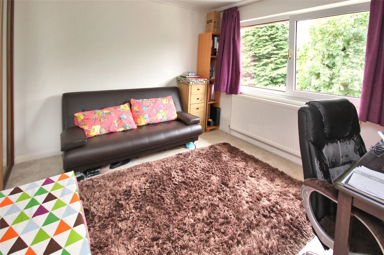 Honeypots Road, Mayford, GU22, photo 13