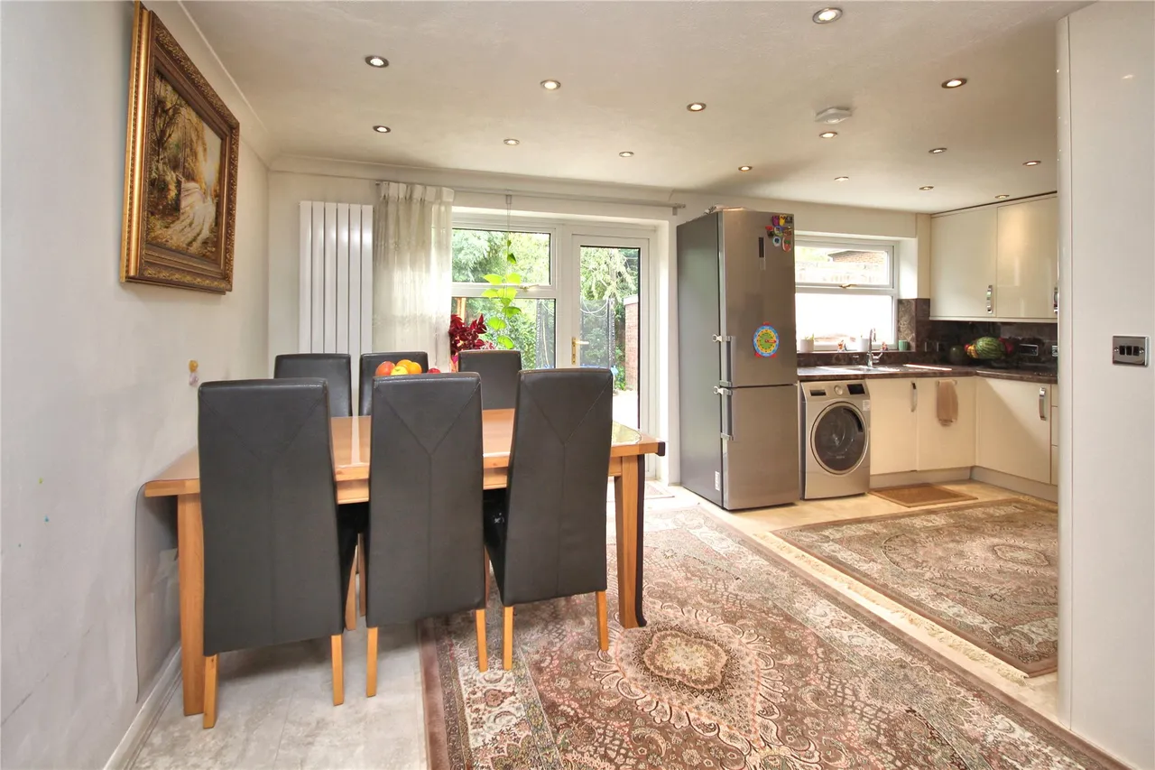 Honeypots Road, Mayford, GU22, photo 3