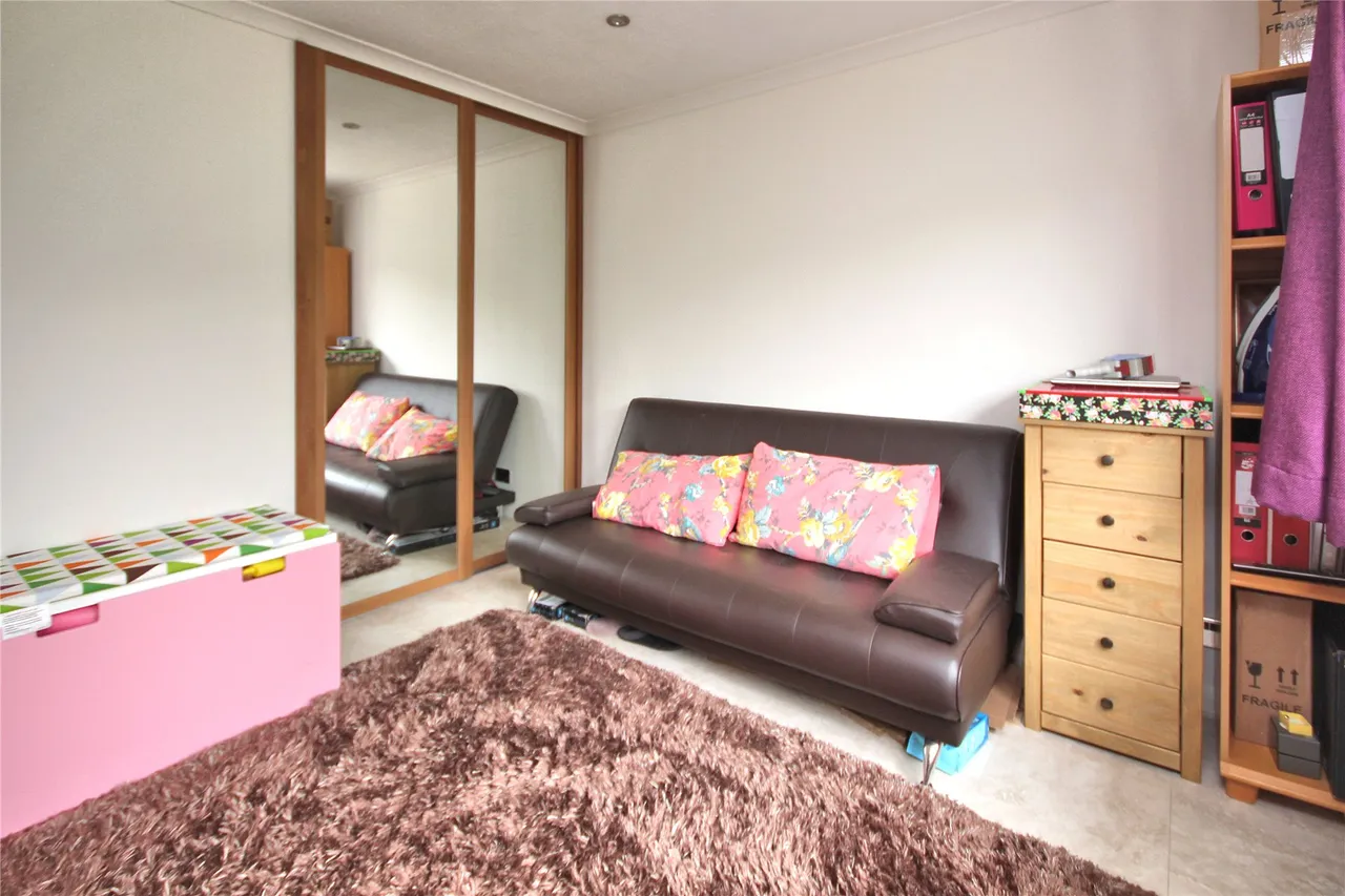 Honeypots Road, Mayford, GU22, photo 14