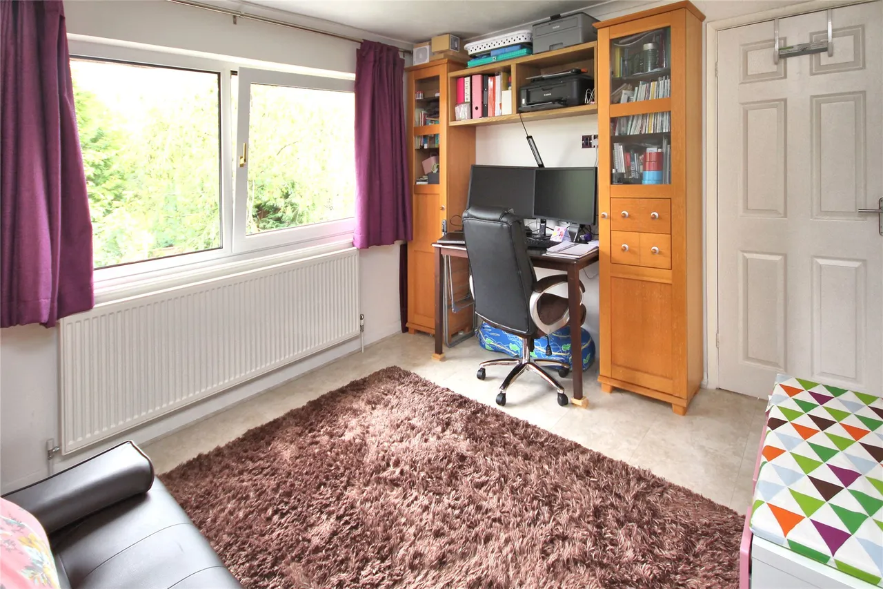 Honeypots Road, Mayford, GU22, photo 18