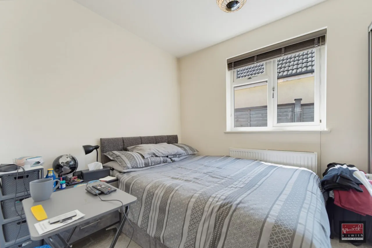 Feltham Road, Ashford, photo 8