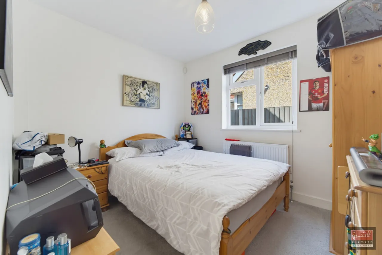Feltham Road, Ashford, photo 7