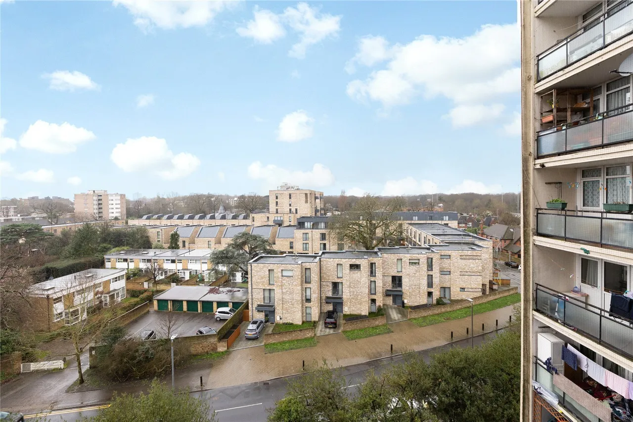 Castlecombe Drive, London, SW19, photo 9