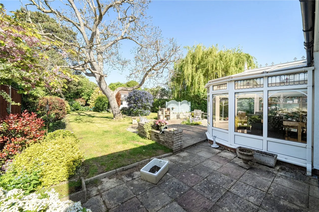 5 bed house for sale, Church Road, St Marks, GL51