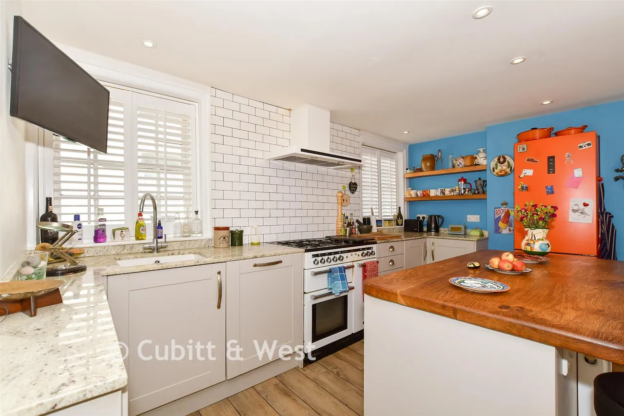 River Road, Arundel, BN18, photo 4