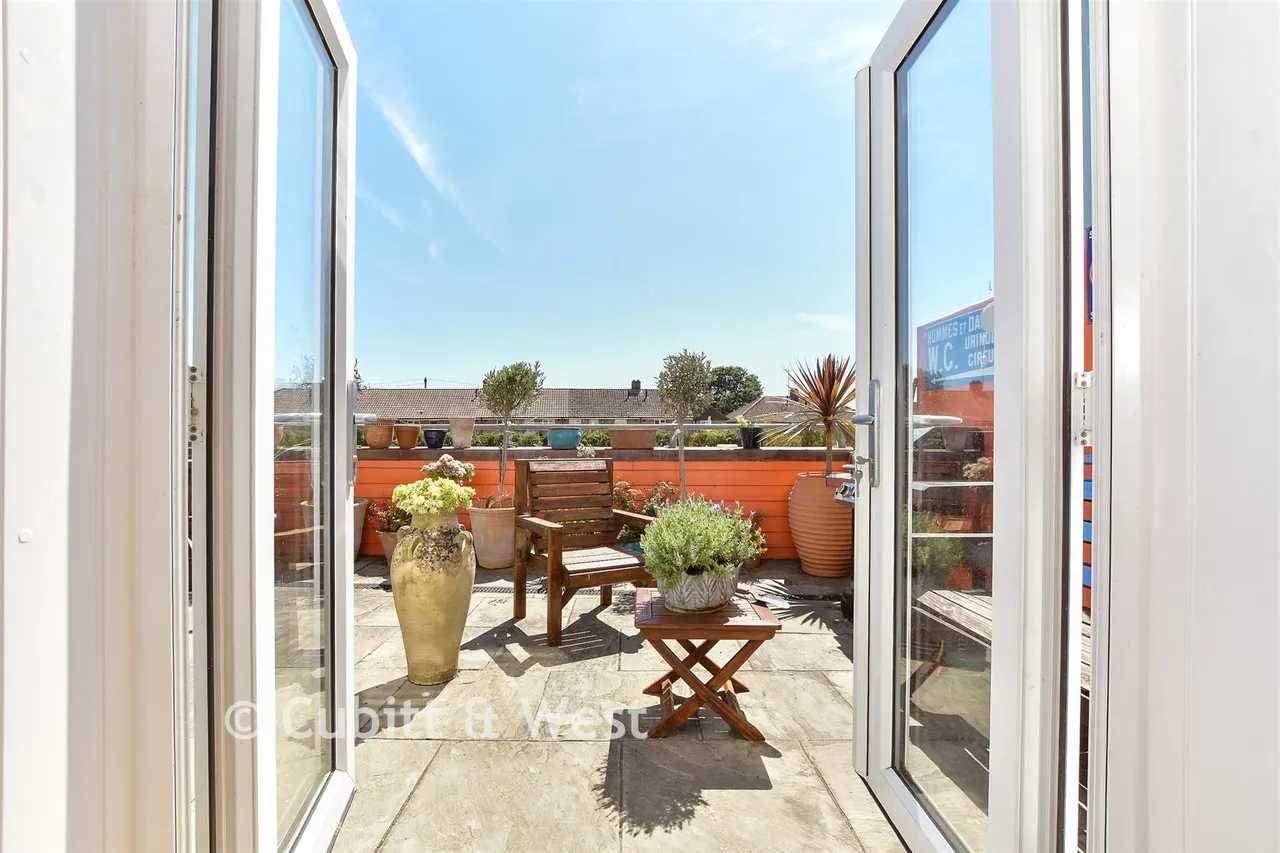 River Road, Arundel, BN18, photo 9