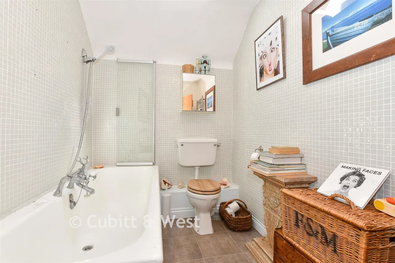 River Road, Arundel, BN18, photo 18
