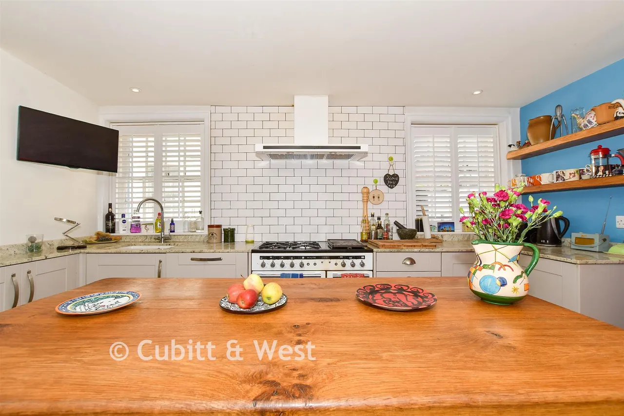 River Road, Arundel, BN18, photo 5