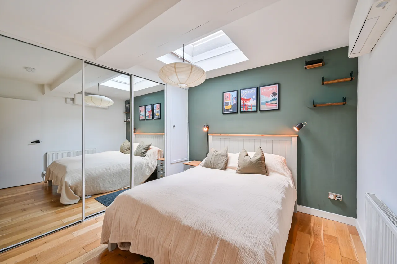 Flat 2, 400-402 Brixton Road, London, photo 8