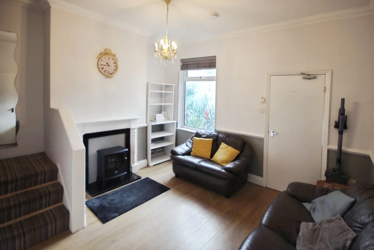 4 bed house to rent — Rose Street, York, YO31