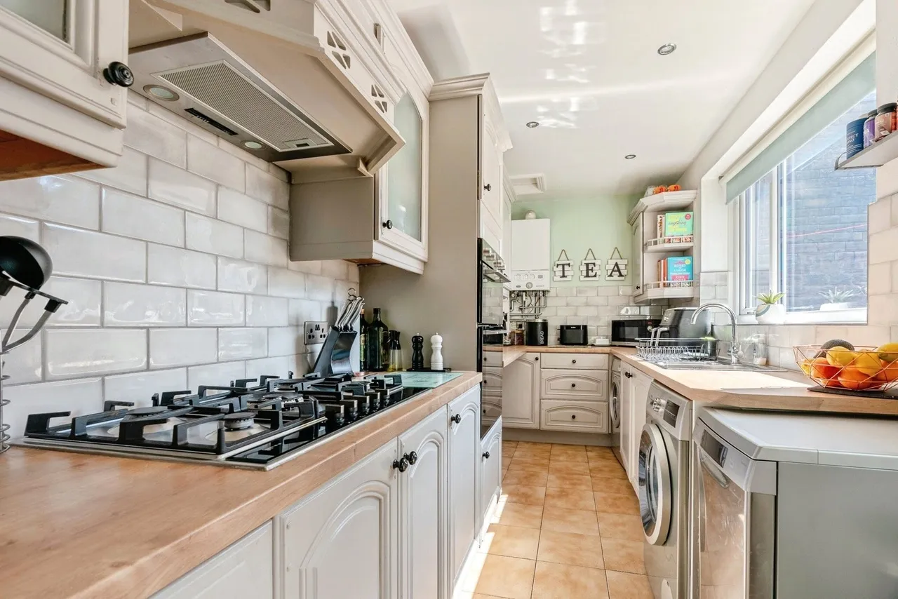 Lennox Street, Worsthorne, Burnley, Lancashire, BB10, photo 9