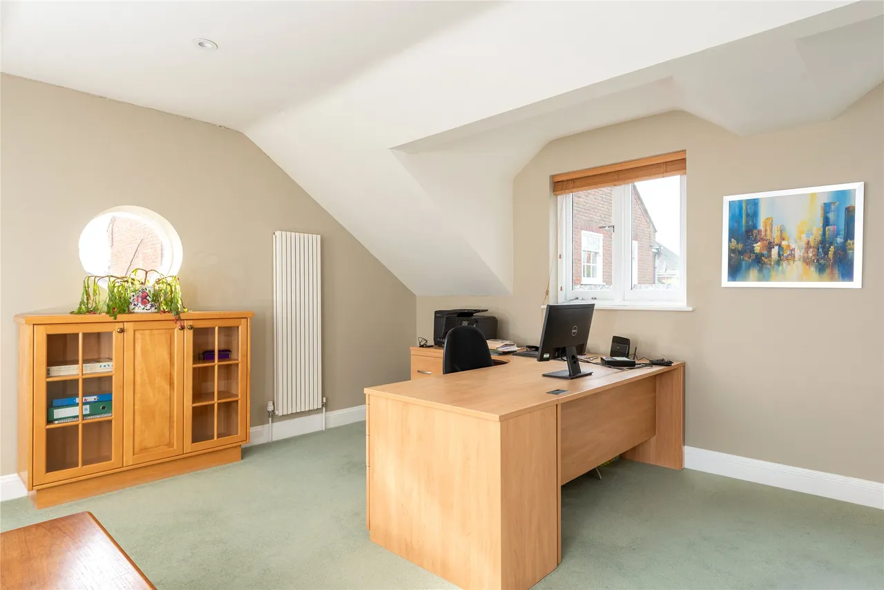 Hampden Court, Biddenham, MK40, photo 20
