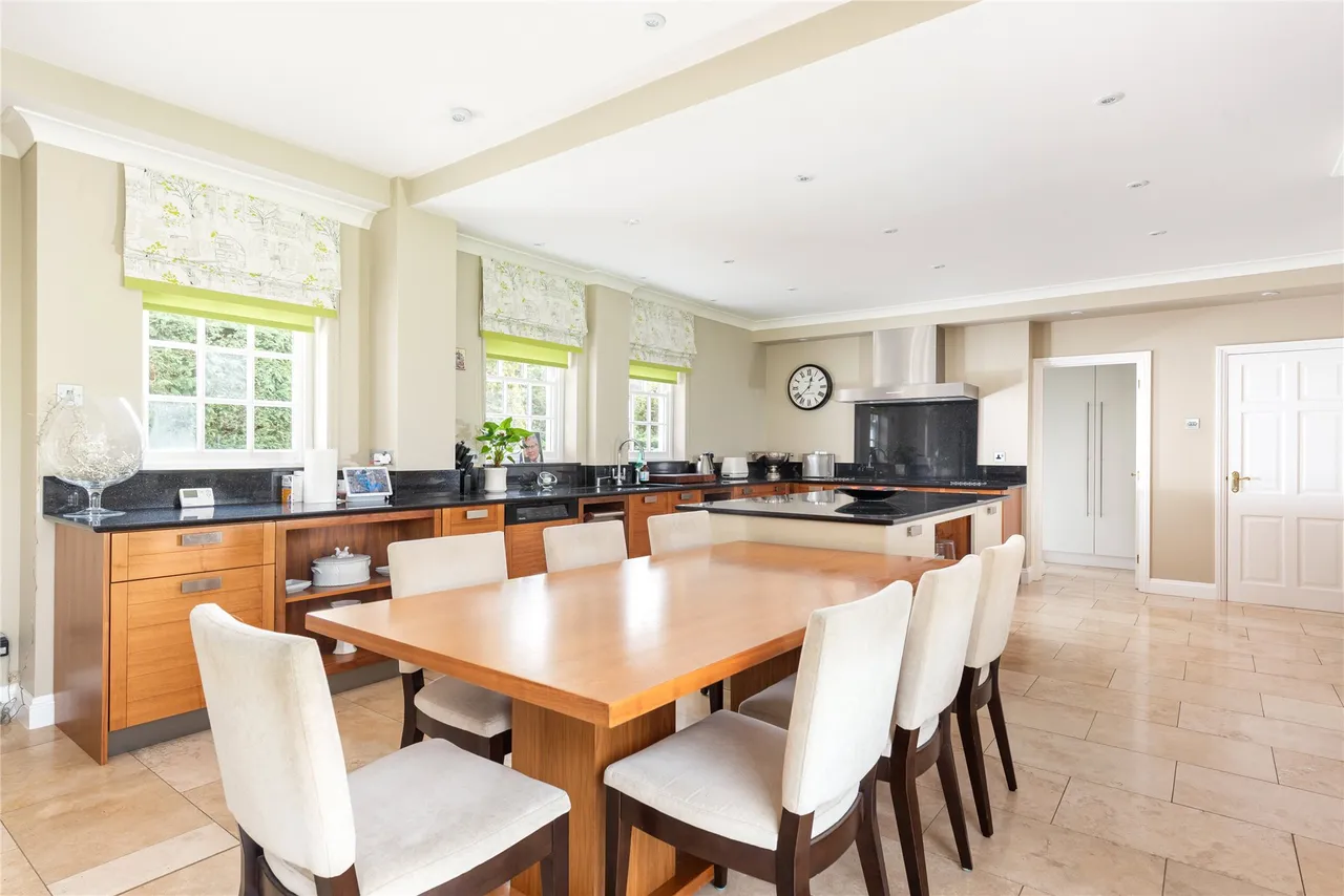 Hampden Court, Biddenham, MK40, photo 9