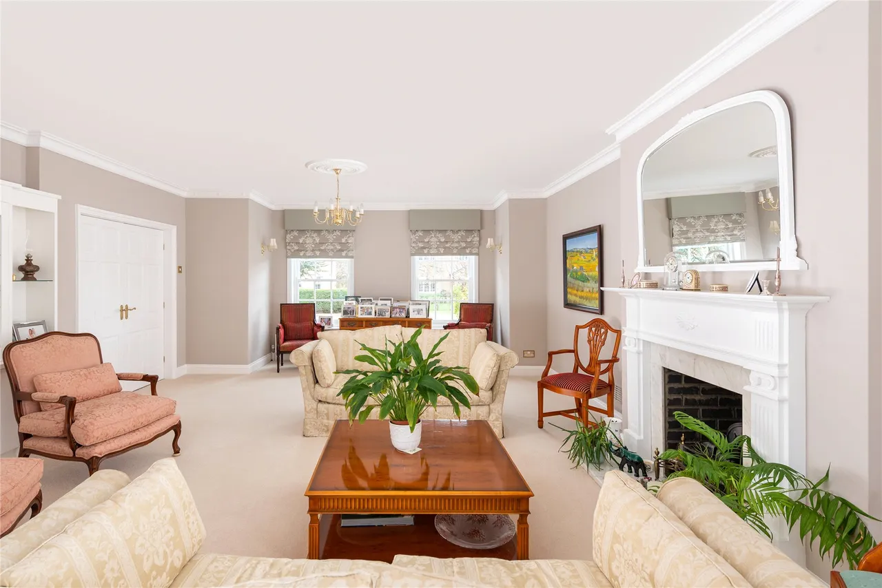 Hampden Court, Biddenham, MK40, photo 8