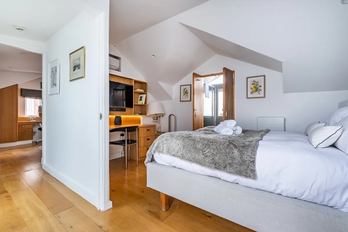 Pembroke Mews Kensington W8, photo 12