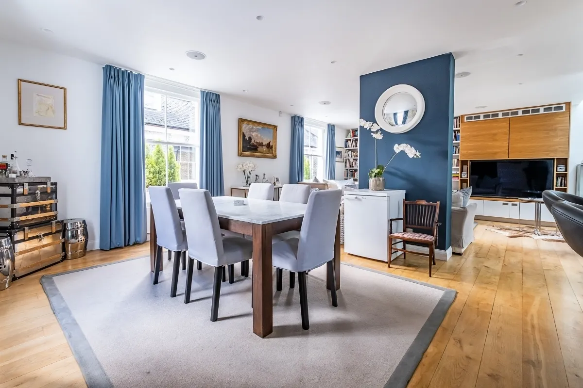 Pembroke Mews Kensington W8, photo 3