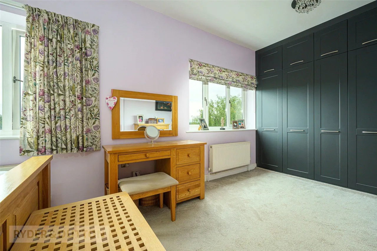 The Cutting, Brockholes, HD9, photo 13