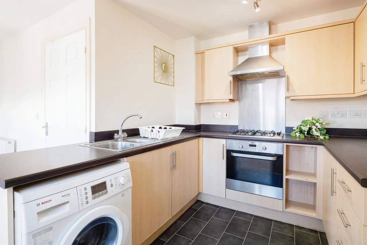 Stillington Crescent, Hamilton, Leicester, photo 3