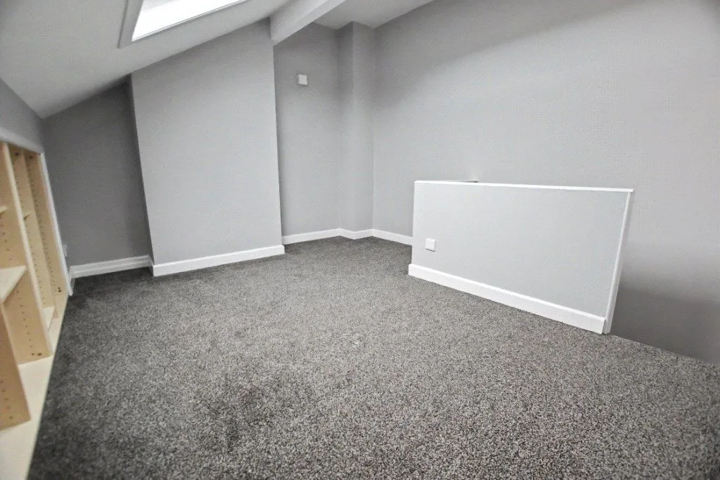 Roseneath Place, Leeds, LS12, photo 10