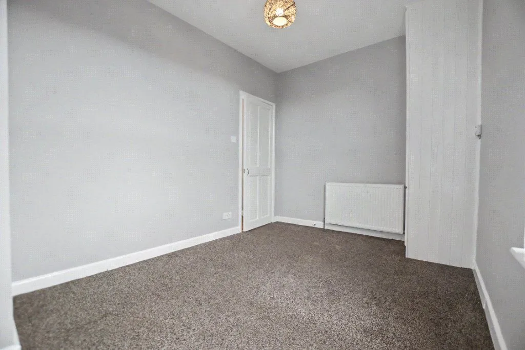 Roseneath Place, Leeds, LS12, photo 15